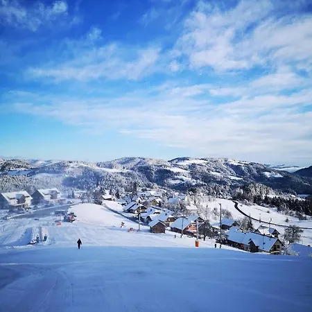 Apartmajsko Naselje Ribnisko Pohorje Apartmán *